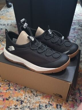 NWT The North Face Women's Flypack Hybrid Shoes Athletic Outdoor Size 9 Black​